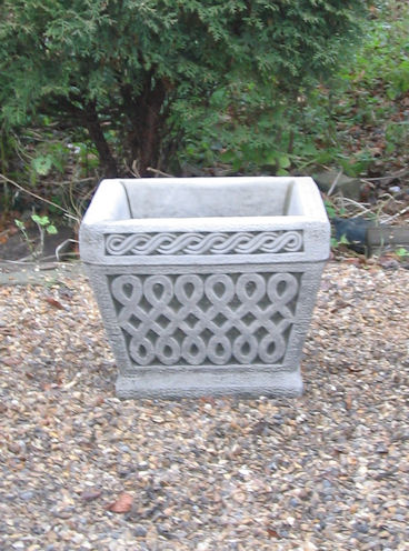 KP18 Large Arab Pot KP18 Large Arab Pot